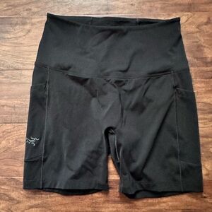 Arc'teryx Women's Black Oriel Shorts